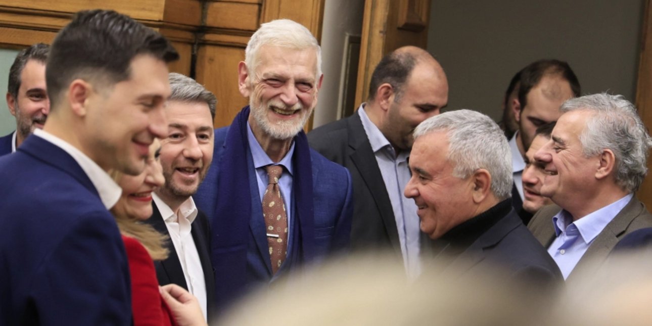 Ο Γιάννης Λοβέρδος εισέβαλε στην ΚΟ του ΠΑΣΟΚ – «Μας λείπει ένας Λοβέρδος»