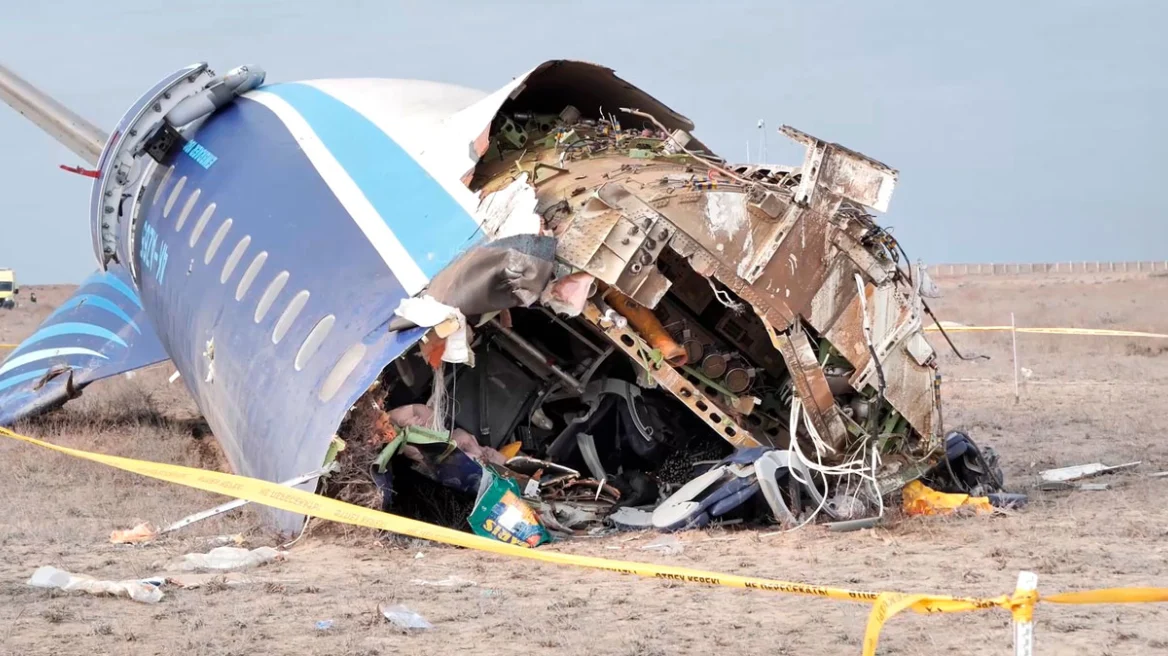 Αζερμπαϊτζάν: Η Azerbaijan Airlines διακόπτει τις πτήσεις σε επτά ρωσικές πόλεις μετά τη συντριβή του Embraer