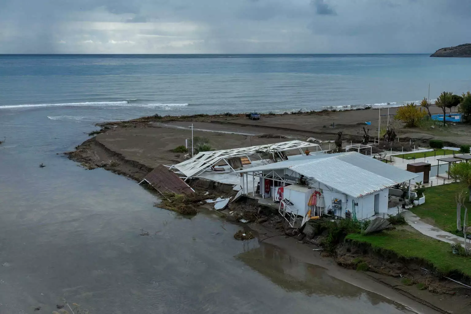 Κακοκαιρία Bora: Νέο μήνυμα του 112 στη Ρόδο