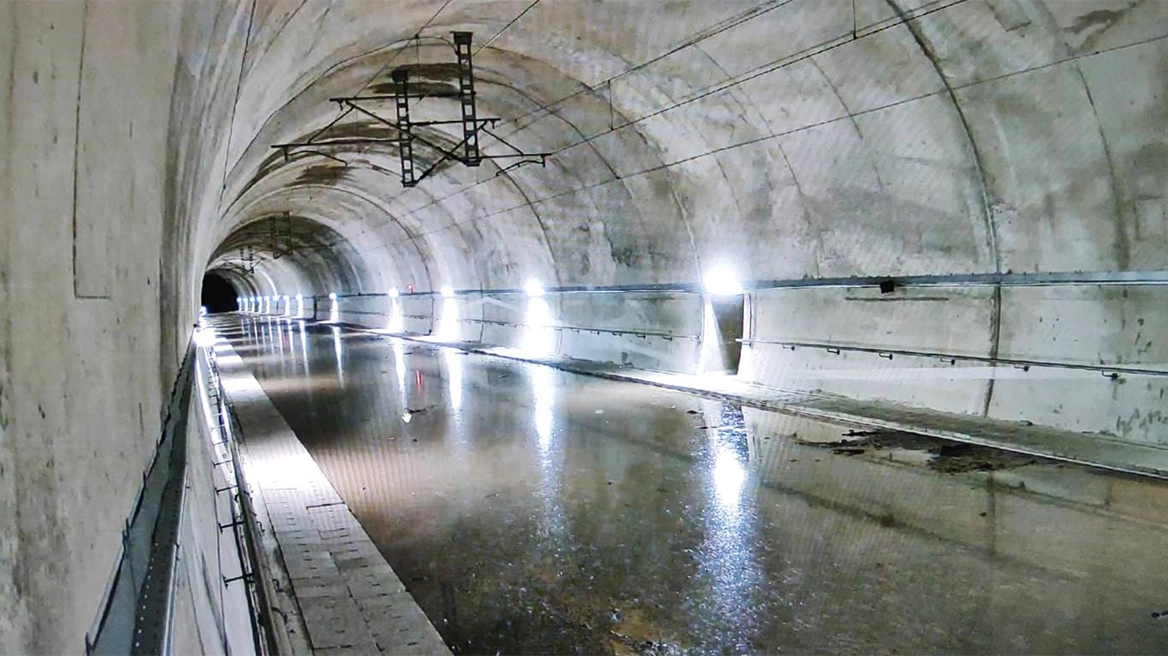 ΟΣΕ: Αποκαθίσταται η σιδηροδρομική γραμμή στη σήραγγα των Τεμπών