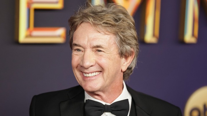 Ο Μάρτιν Σορτ παρουσιαστής του χριστουγεννιάτικου επεισοδίου του SNL