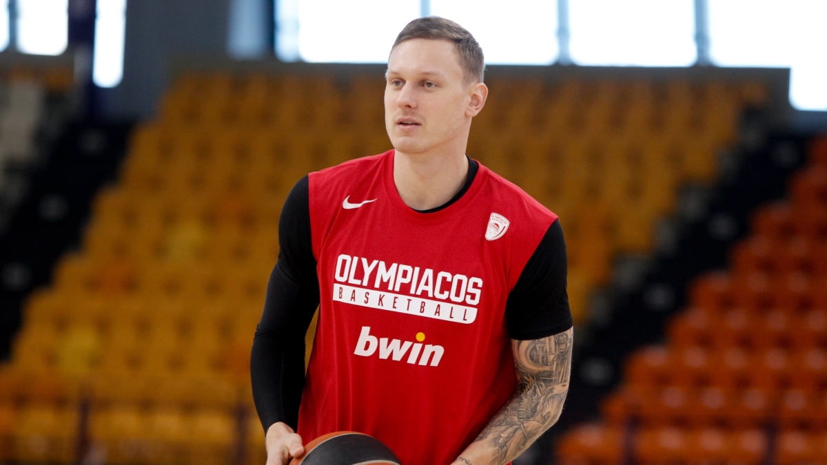 Γιάνις Τίμα: Βρέθηκε νεκρός στα 32 σε είσοδο πολυκατοικίας στη Μόσχα