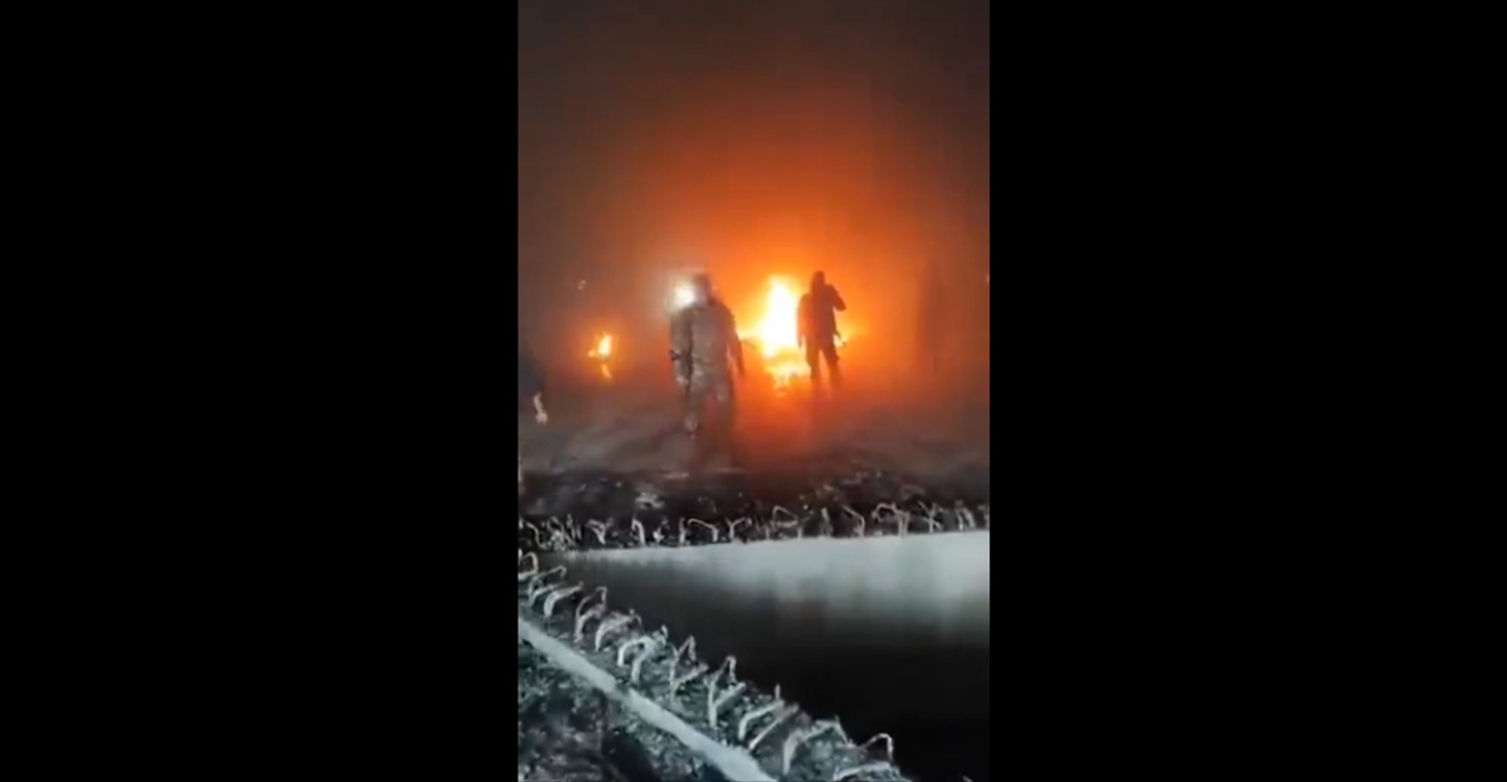 Συρία: Πυρπόλησαν τον τάφο του Χαφέζ αλ Άσαντ στην Καρντάχα (Video)