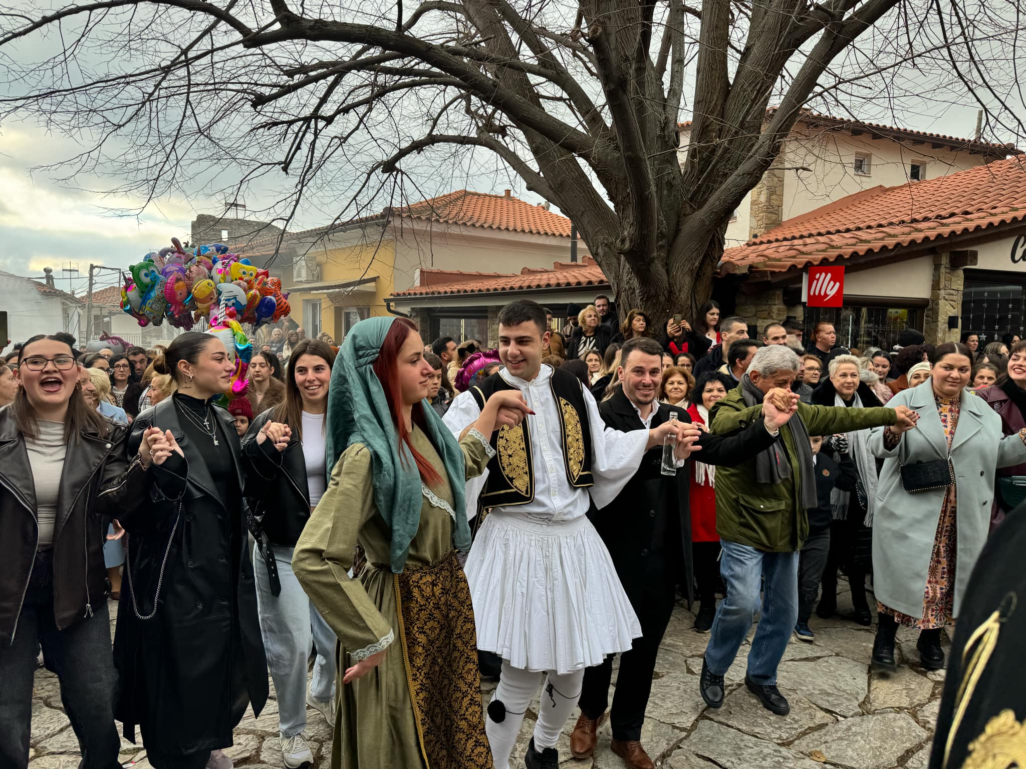 Χαλκιδική: Με την αναβίωση δύο εθίμων γιόρτασε τα φετινά Θεοφάνεια ο δήμος Πολυγύρου