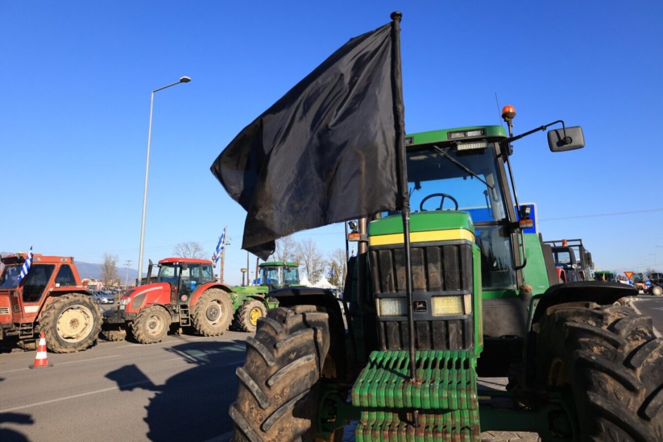 Έτοιμοι να βγουν στους δρόμους οι αγρότες – Κινητοποιήσεις σε όλη την Ελλάδα