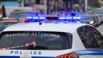 Θεσσαλονίκη: Αστυνομική επιχείρηση σε οικισμό – Συνελήφθησαν 3 άτομα