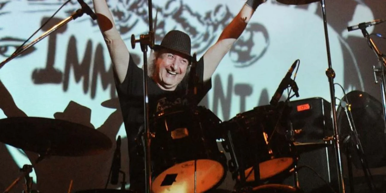 Πέθανε ο Δημήτρης Δημητράκας, ντράμερ του θρυλικού συγκροτήματος Panx Romana (ΦΩΤΟ)