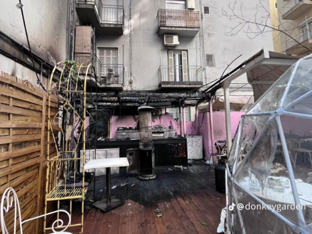 Θεσσαλονίκη: «Συγγνώμη» – Τι αναφέρει το γνωστό καφέ για τη φωτιά από διαρροή υγραερίου – Στο νοσοκομείο τρία άτομα