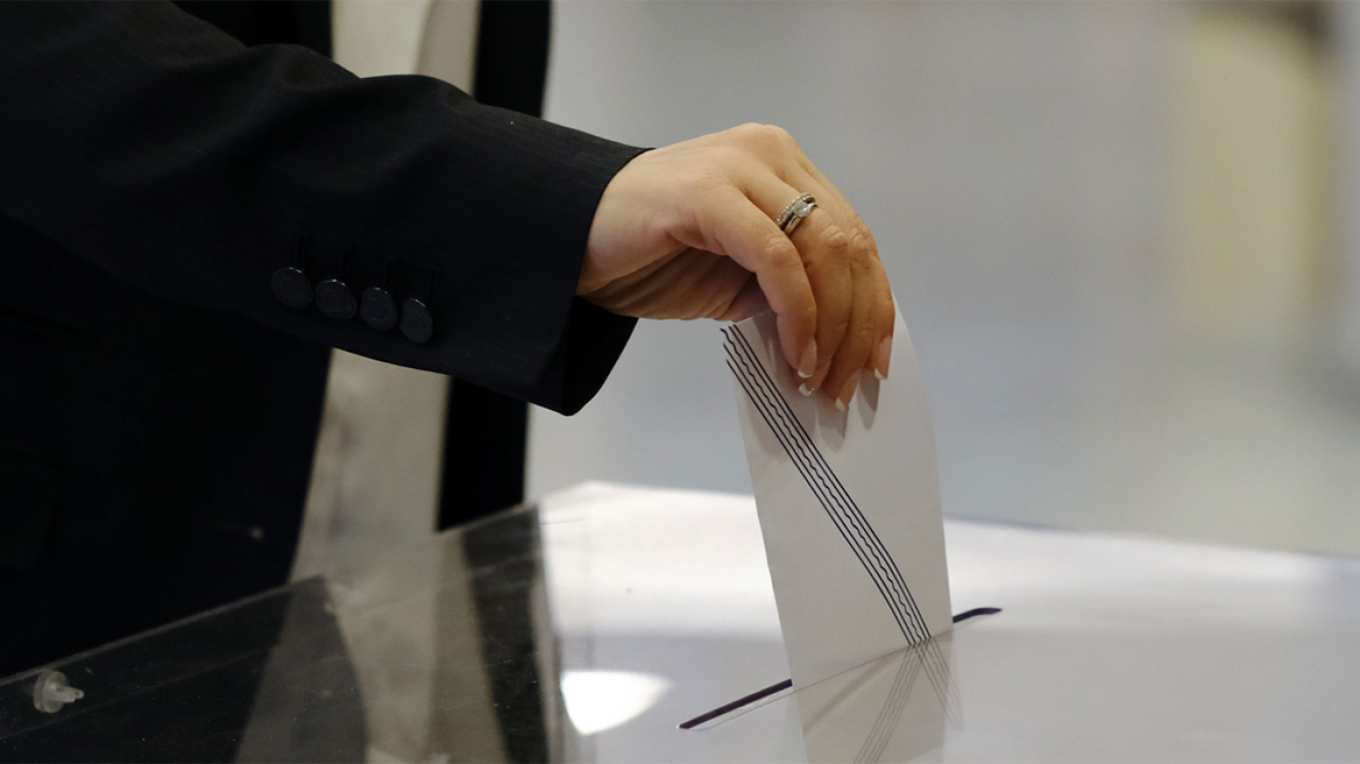 ALCO: Ανοδος ΝΔ, στις 12 μονάδες η διαφορά με το ΠΑΣΟΚ, πτώση Βελόπουλου (ΦΩΤΟ)