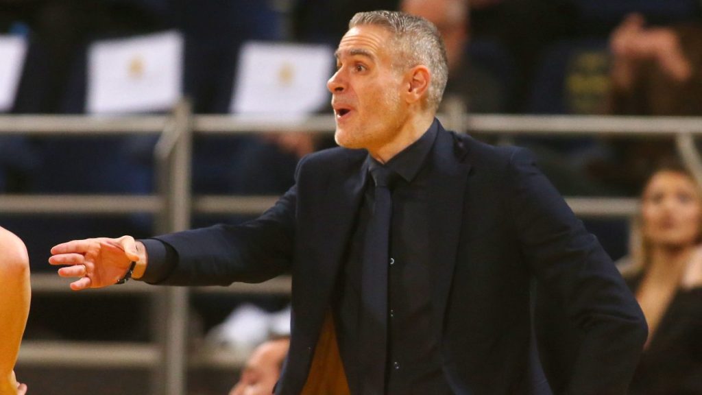 Καστρίτης: «Αναλαμβάνω την ευθύνη, σέβομαι τον κόσμο του Άρη και ό,τι είπα ήταν στην προσπάθεια στήριξης του παίκτη μου»