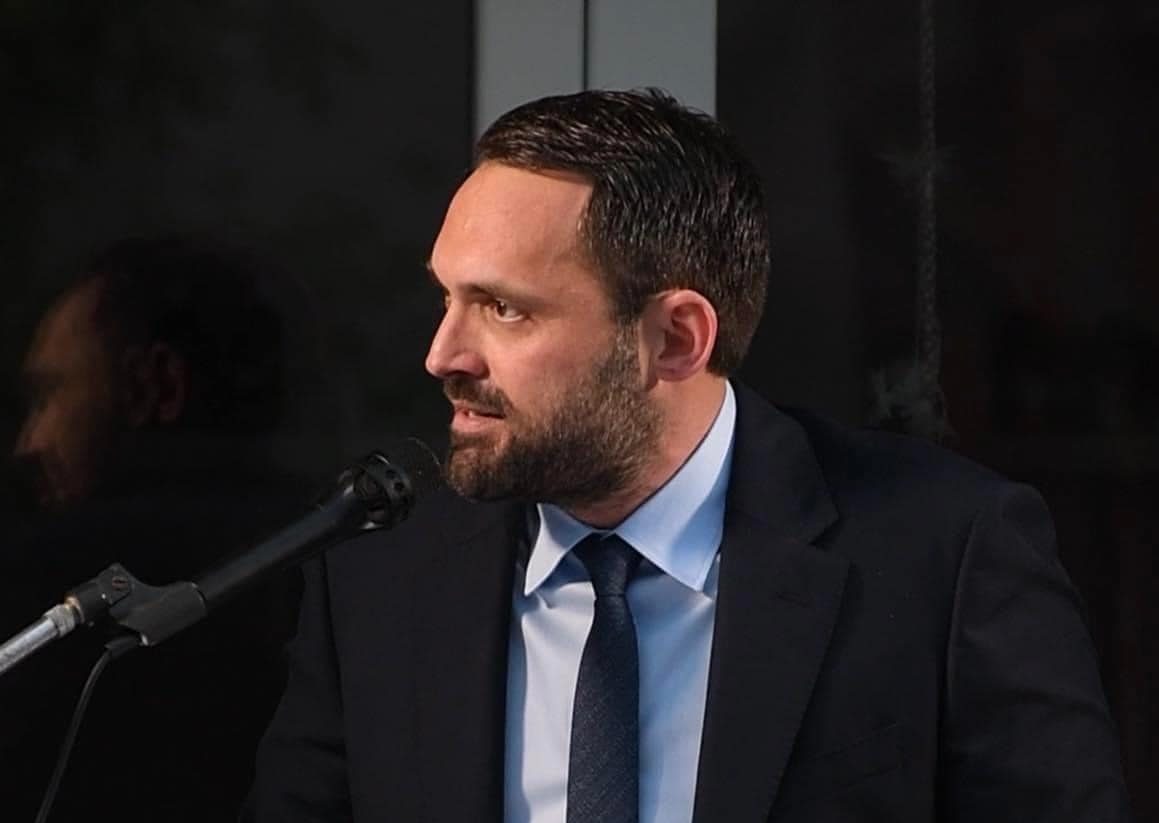 Ι. Μαλλίνης προς Σύλλογο Εργαζομένων Δ. Σιθωνίας: Ποιά είναι η θέση σας απέναντι στους κατηγορούμενους για κακουργήματα υπαλλήλους;