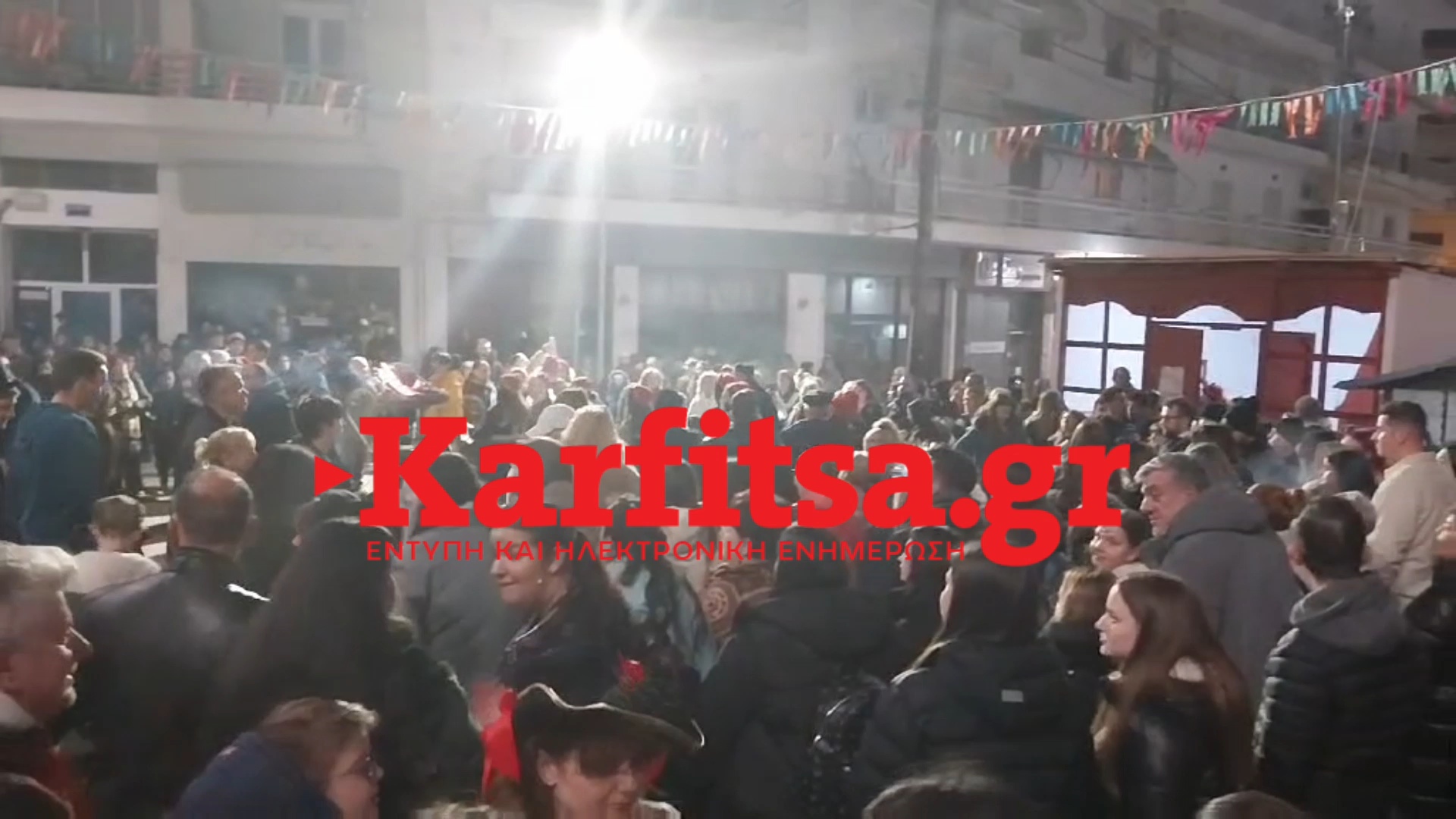 Κοζάνη: Άναψε ο Φανός «Αριστοτέλης» – Μικροί και μεγάλοι στο γιορτινό κλίμα (ΦΩΤΟ+Video)