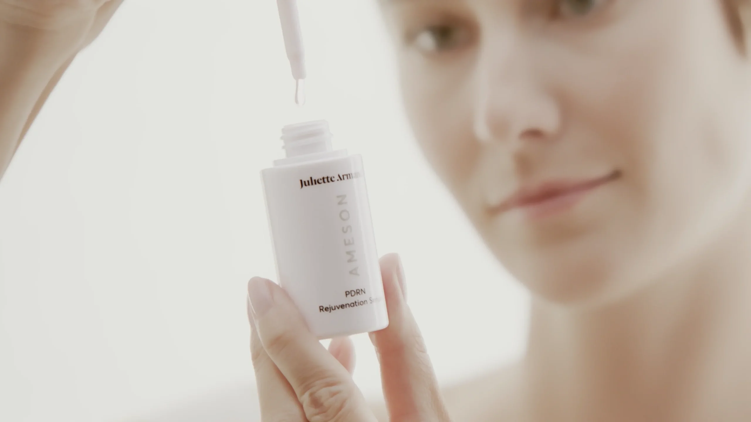 Τι ισχύει για τους ορούς PDRN – Πότε αξιζει να τους δοκιμάσεις