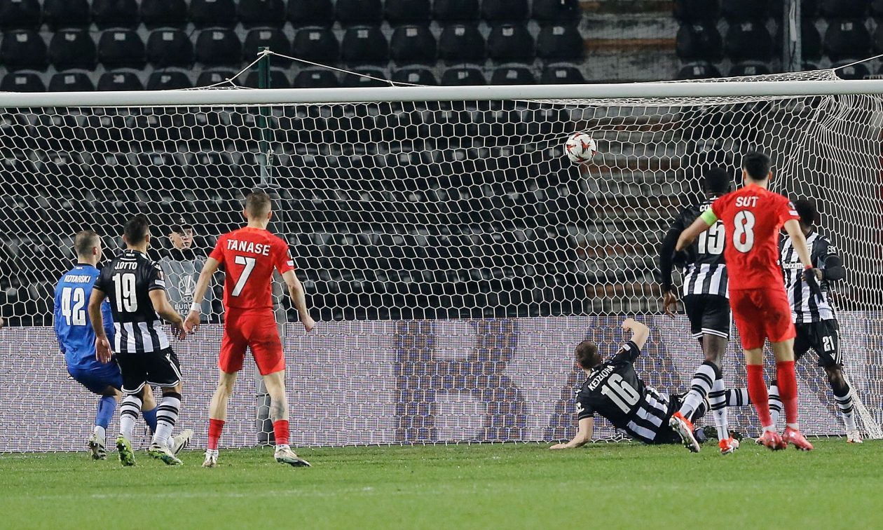 ΠΑΟΚ: Ανάρτηση «βόμβα» από παίκτη μετά την ήττα από Στεάουα- «Συγνώμη από τους οπαδούς, δεν έχω δύναμη να συνεχίσω»