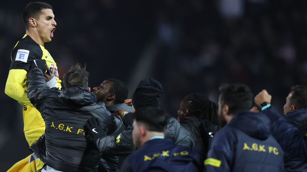 Παράσταση νίκης από Λαμέλα στην «Τούμπα»