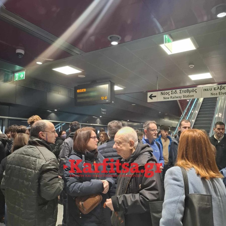 Θεσσαλονίκη: Ακινητοποιήθηκε συρμός στη στάση Συντριβάνι (ΦΩΤΟ)