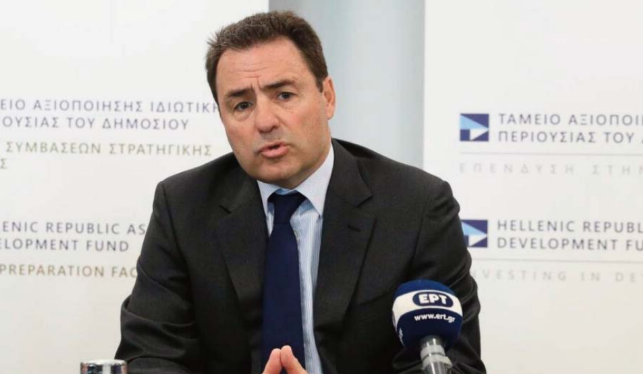 Ο κ. Πολίτης που έμεινε με τον μουτζούρη στα χέρια