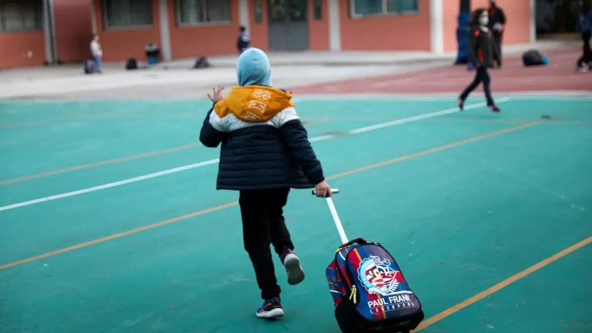 Κρούσμα μηνιγγίτιδας σε σχολείο του Βόλου – Κενά στην καθαριότητα καταγγέλλουν οι γονείς