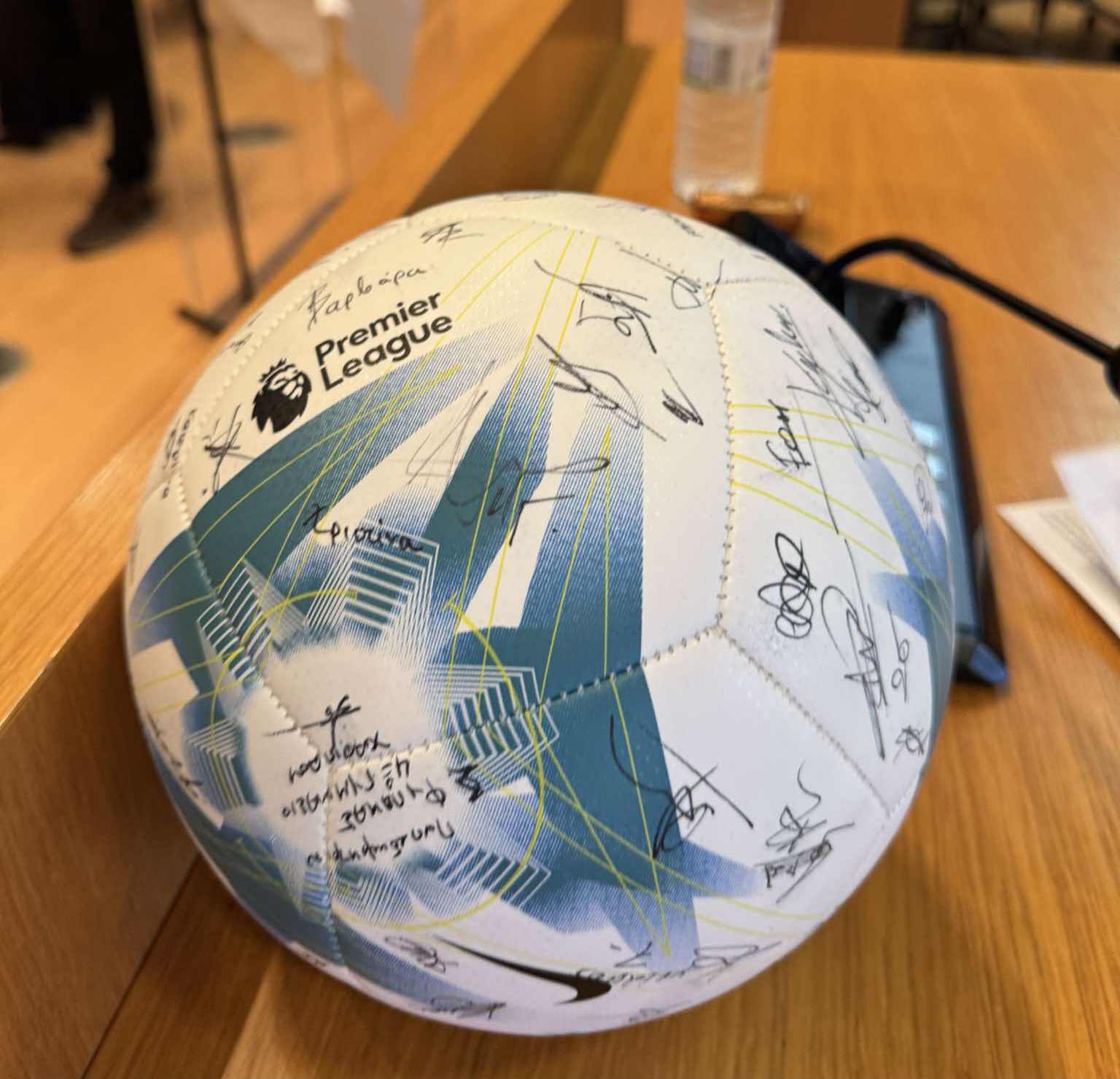 Το δώρο – έκπληξη στον Αγγελούδη