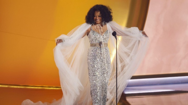Η Νταϊάνα Ρος στα Grammy: Μια εμφάνιση γεμάτη λάμψη και συγκίνηση