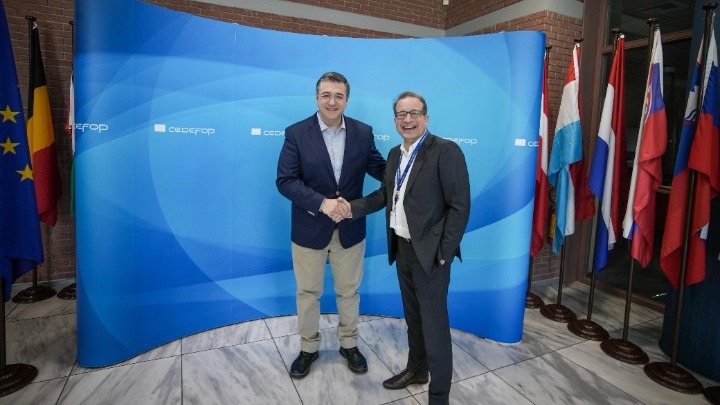 Απ. Τζιτζικώστας: Στο CEDEFOP ο Επίτροπος Βιώσιμων Μεταφορών και Τουρισμού