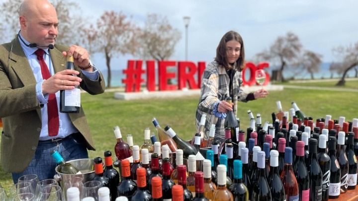 Δήμος Αριστοτέλη: Διαδρομή με οινικούς σταθμούς από τη Θεσσαλονίκη στον Άθωνα