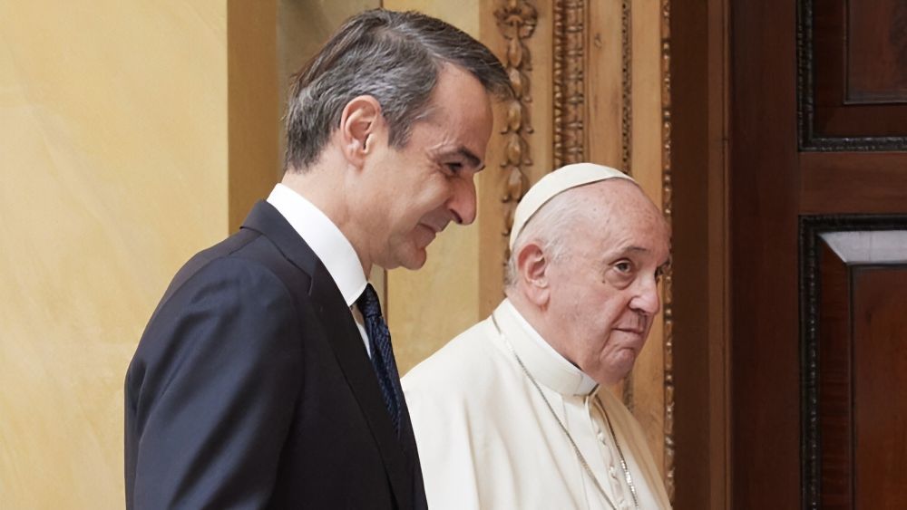 Ο Κυριάκος Μητσοτάκης με τον Πάπα Φραγκίσκο