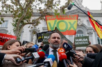 Ποιος χρηματοδοτεί παράνομα το Vox; 860.000 ευρώ πρόστιμο στην ισπανική ακροδεξιά
