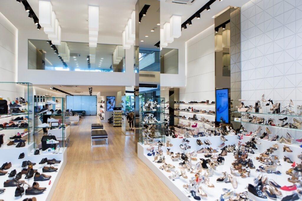 Κλείνει γνωστό κατάστημα παπουτσιών λόγω υψηλού ενοικίου