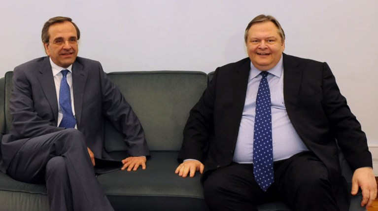 Οι δημοσκοπήσεις για Σαμαρά/Βενιζέλο, Τσίπρα/Καμμένο