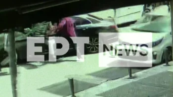 Ξυλοκόπησαν 36χρονο στη Θεσσαλονίκη μπροστά στα μάτια του τρίχρονου γιου του (Video)
