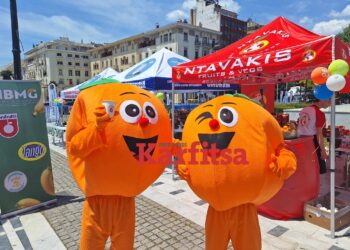 Θεσσαλονίκη: Γιορτή με φρούτα και λαχανικά στην Αριστοτέλους για τα 96 χρόνια των λαϊκών αγορών (ΦΩΤΟ+Video)