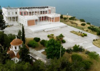 Κυβερνείο - Κυβερνείου