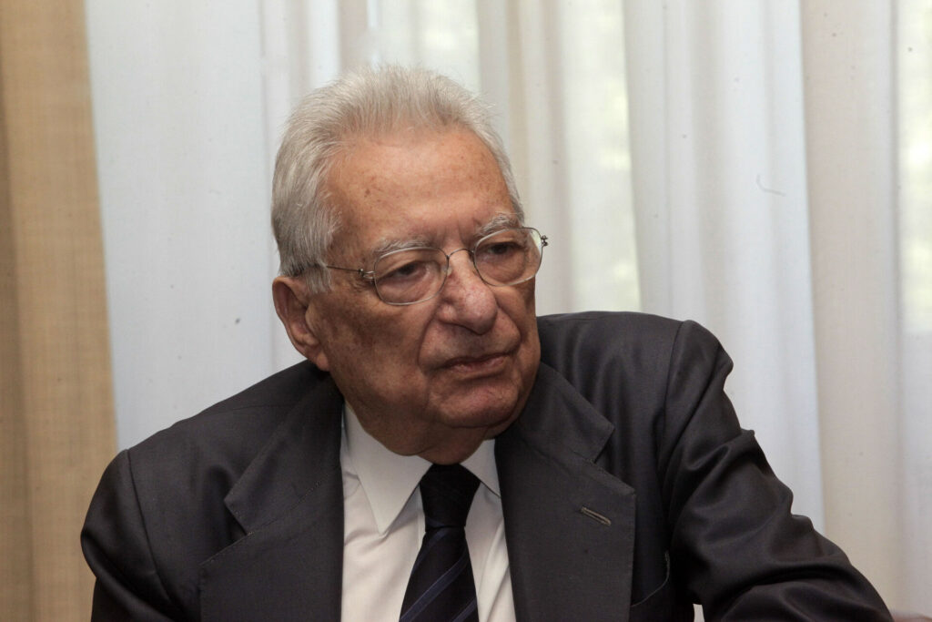 Μολυβιάτης