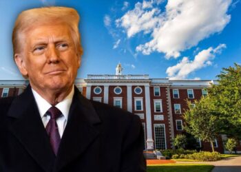 Τραμπ - Harvard