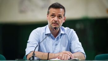 Χάρης Δούκας: «Η πρώτη θέση είναι ο στόχος μας, προφανής αποτυχία οτιδήποτε άλλο» (audio)
