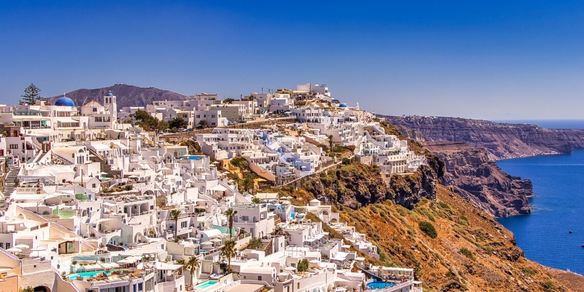 Γιατί η Ελλάδα κατακτά την κορυφή στις προτιμήσεις των επενδυτών υψηλού εισοδήματος