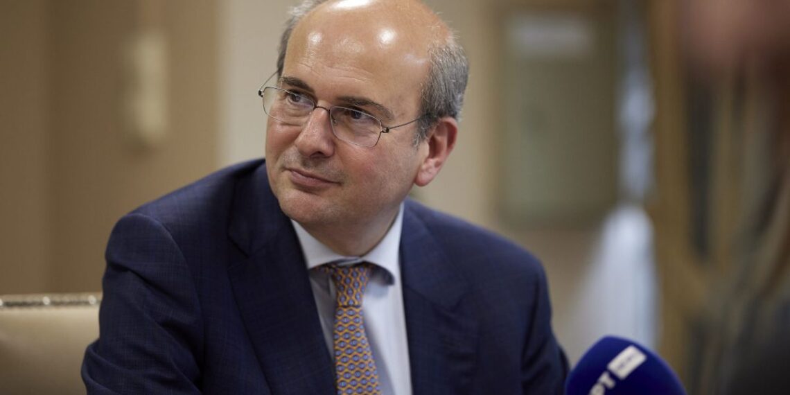 Κωστής Χατζηδάκης: «Μελετάται σοβαρά η υποκατάσταση του ΟΠΕΚΕΠΕ από την ΑΑΔΕ»