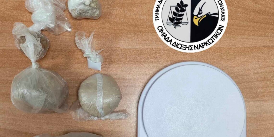 Τους «τσάκωσαν» με ηρωίνη – Έκρυβαν τα ναρκωτικά στο πορτμπαγκάζ (φωτό – vid)