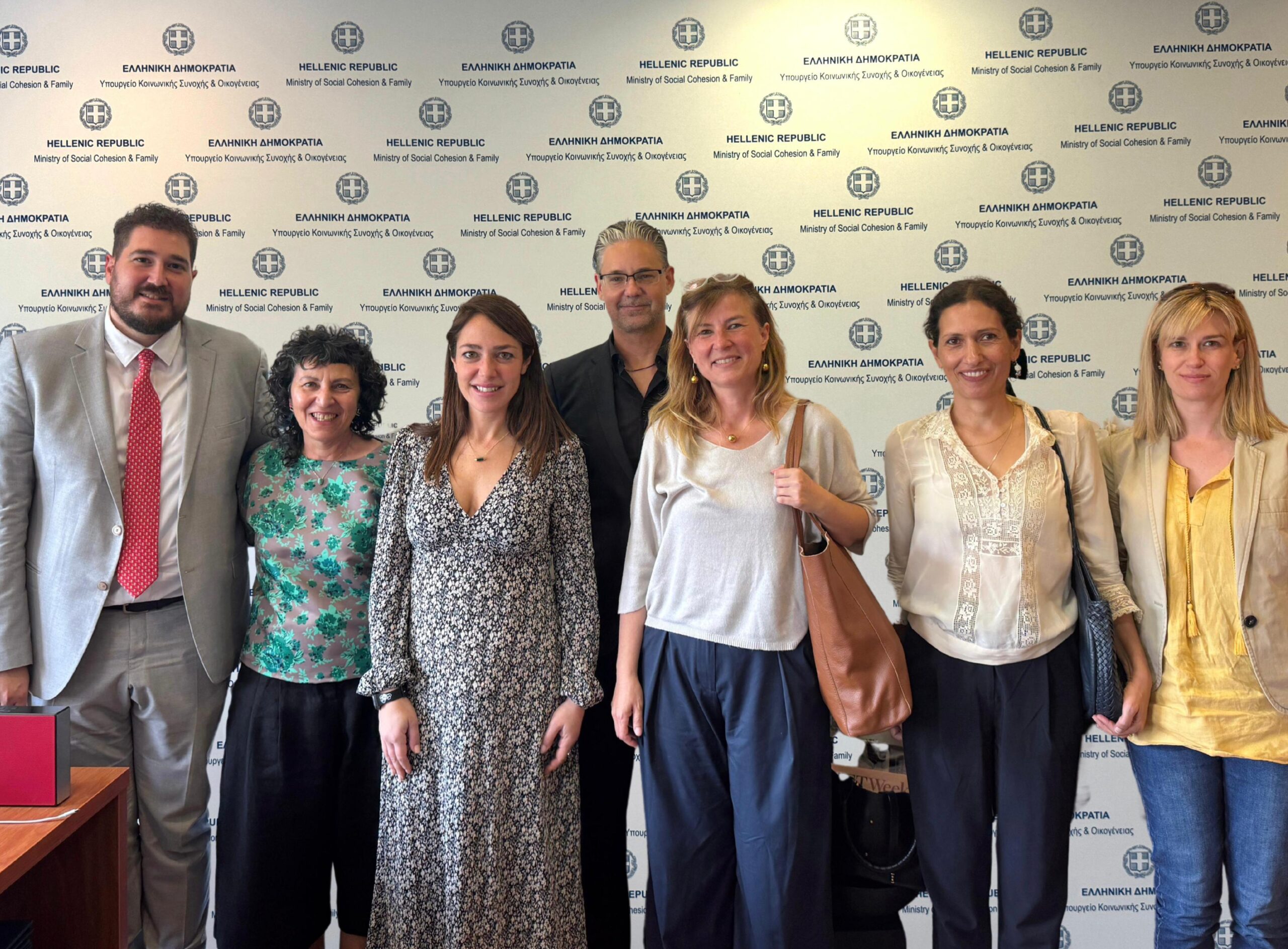 Δόμνα Μιχαηλίδου: «Χτίζουμε δίχτυ προστασίας για το παιδί και στήριξης για τον γονιό»