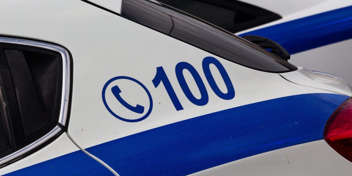 Αγνόησε τους αστυνομικούς και έσπειρε τον τρόμο: 27χρονη παραβίαζε φανάρια και κινούταν ανάποδα