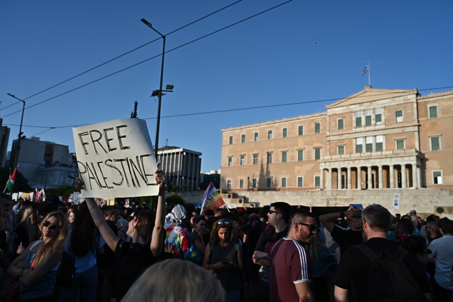 Σύνταγμα: Εκατοντάδες διαδηλωτές στη συγκέντρωση αλληλεγγύης στην Παλαιστίνη