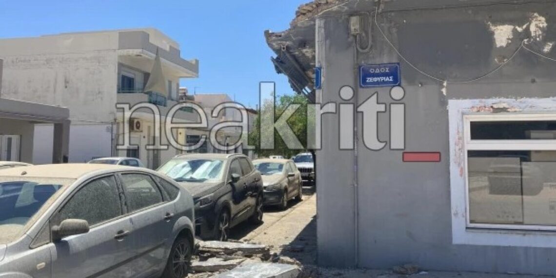 Ηράκλειο: Κατέρρευσε τμήμα ταράτσας από κτίριο! (ΦΩΤΟ)