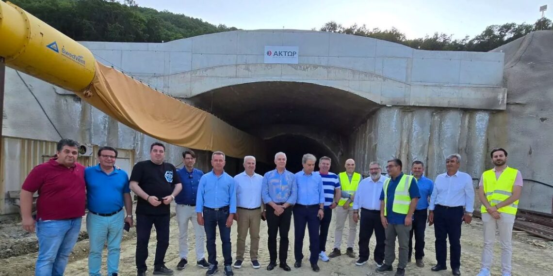 Στα έργα της σήραγγας Κλεισούρας, ο Γιώργος Αμανατίδης (ΦΩΤΟ+video)