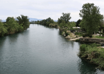 Εγκεφαλικά νεκρά τα παιδιά που ανασύρθηκαν από τον Άραχθο