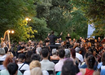 Η Αθήνα γιορτάζει με μουσική και γιόγκα