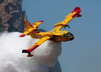 Μεγάλη φωτιά στο Ωραιόκαστρο