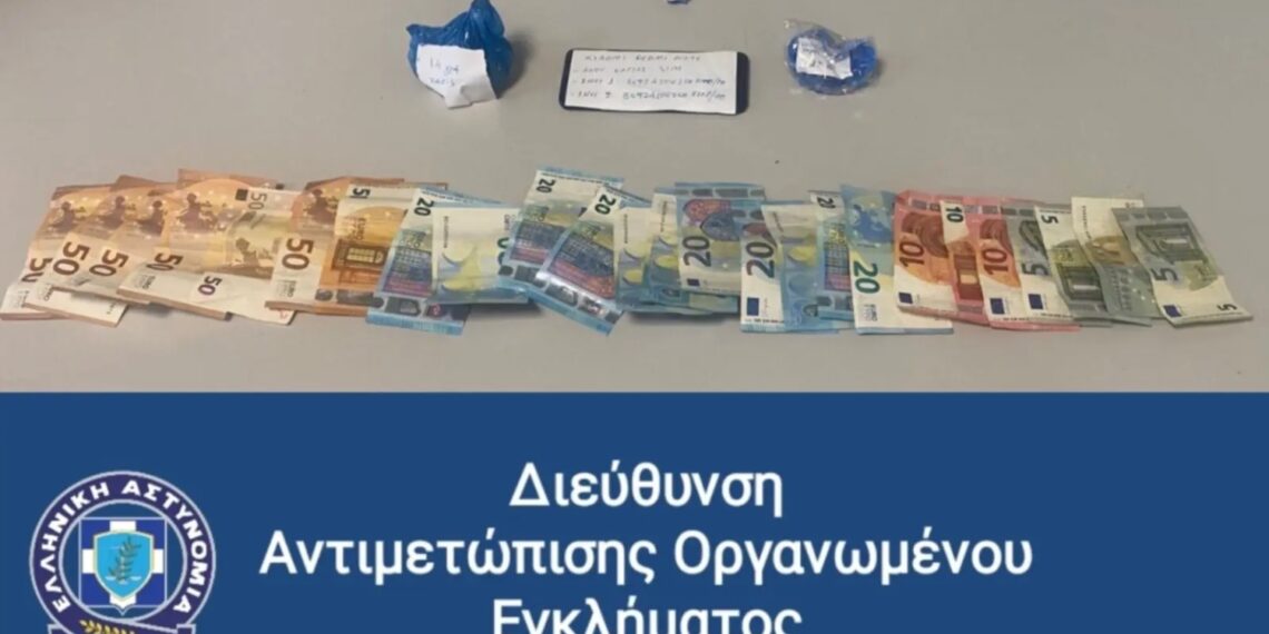 Εξαρθρώθηκε σπείρα ναρκωτικών στη Θεσσαλονίκη – Πέταξαν κοκαΐνη και ηρωίνη σε… αποχέτευση