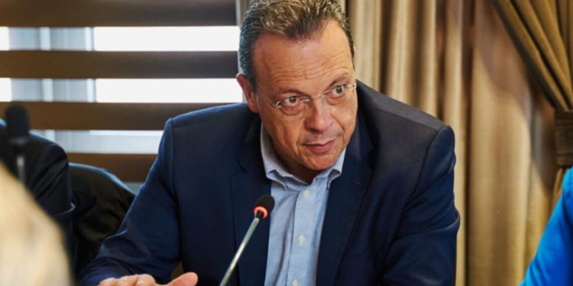 Σωκ. Φάμελλος: «Απαράδεκτη η επέμβαση του Ισραήλ στο πλοίο Madleen»