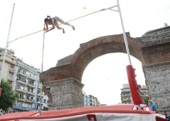 Άλλο Καμάρα και άλλο …καμαρίλα